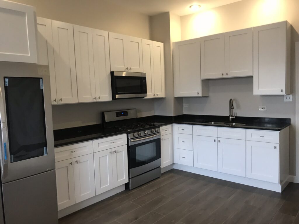 White shaker kitchen remodel in Chicago